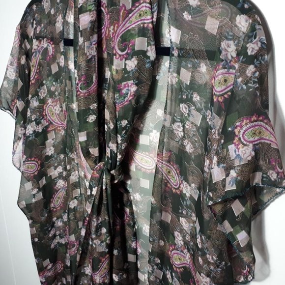 Fringed scarf and duster set in forest green paisley print. OS NWT - Picture 3 of 3